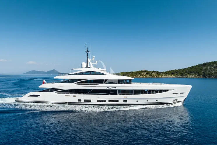 Charter Yacht ALUNYA - Benetti B.Now 50m - 5 Cabins - Cannes - Monaco - St Tropez - French Riviera