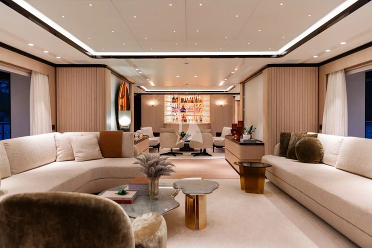 Charter Yacht ALUNYA - Benetti B.Now 50m - 5 Cabins - Cannes - Monaco - St Tropez - French Riviera