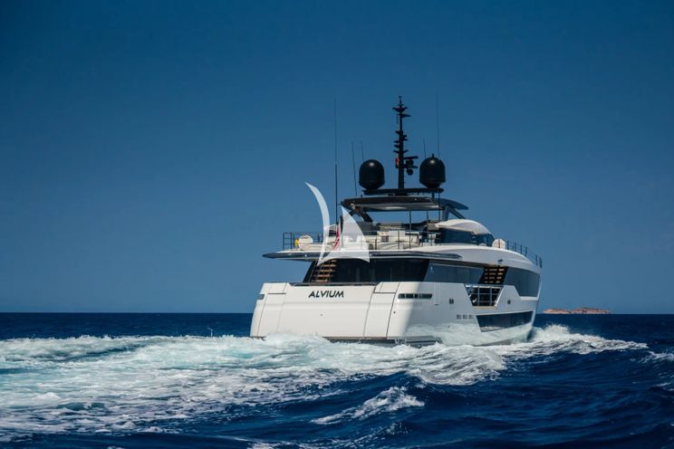 Charter Yacht ALVIUM - Ferretti Custom Line 106 - 5 Cabins - Ibiza - Palma - Mallorca