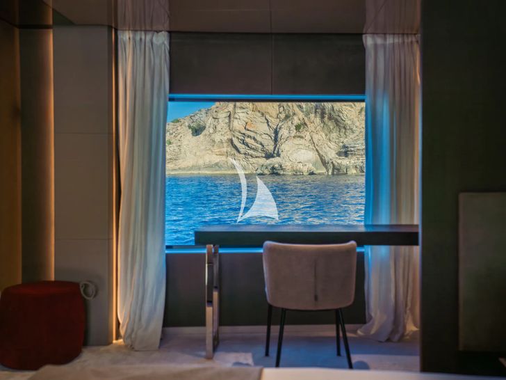 ALVIUM Ferretti Custom Line 106 - master cabin working area ALVIUM Ferretti Custom Line 106 - master cabin working area