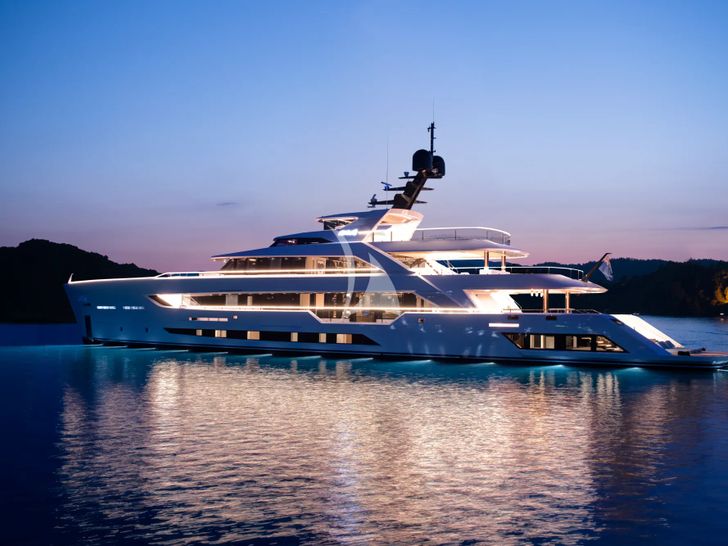 AL WAAB Alia 55m - at night AL WAAB Alia 55m - at night