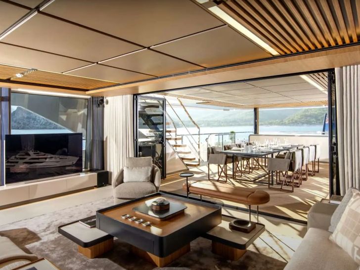 AL WAAB Alia 55m - sky deck seating and dining AL WAAB Alia 55m - sky deck seating and dining