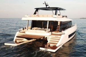 ARCTIC MOON - MOON 6TY Power Gen. 2 - 5 cabins - Nassau - Exumas - Bahamas ARCTIC MOON - MOON 6TY Power Gen. 2 - 5 cabins - Nassau - Exumas - Bahamas