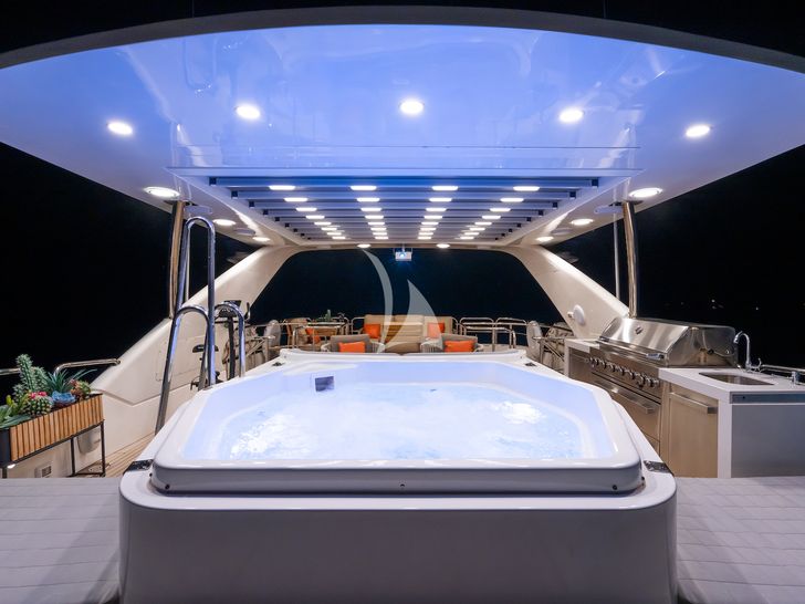 AMADEA Benetti Classic 115 jacuzzi at night AMADEA Benetti Classic 115 jacuzzi at night