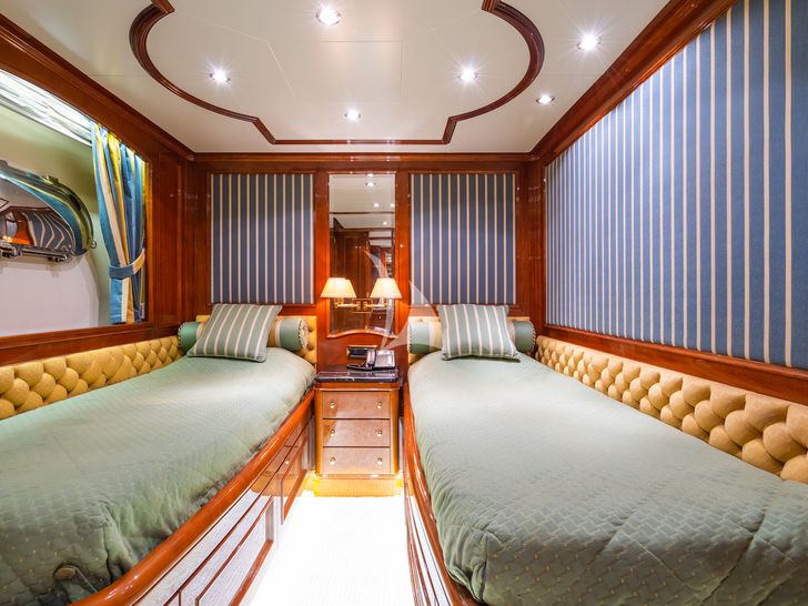 AMADEA Benetti Classic 115 twin cabin 2
