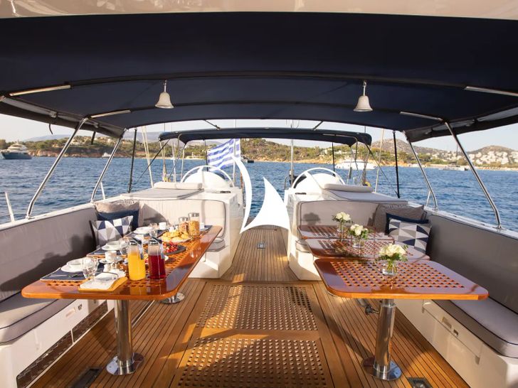 AMADEUS Dynamique 110 - alfresco dining area AMADEUS Dynamique 110 - alfresco dining area