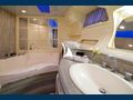 AMADEUS Dynamique 110 cabin bathroom