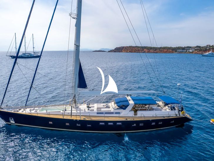 AMADEUS Dynamique 110 - side profile anchored AMADEUS Dynamique 110 - side profile anchored