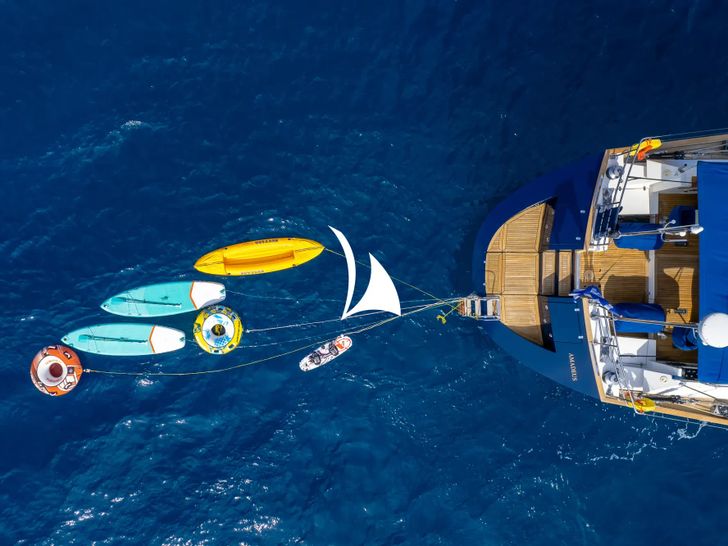 AMADEUS Dynamique 110 - water toys AMADEUS Dynamique 110 - water toys