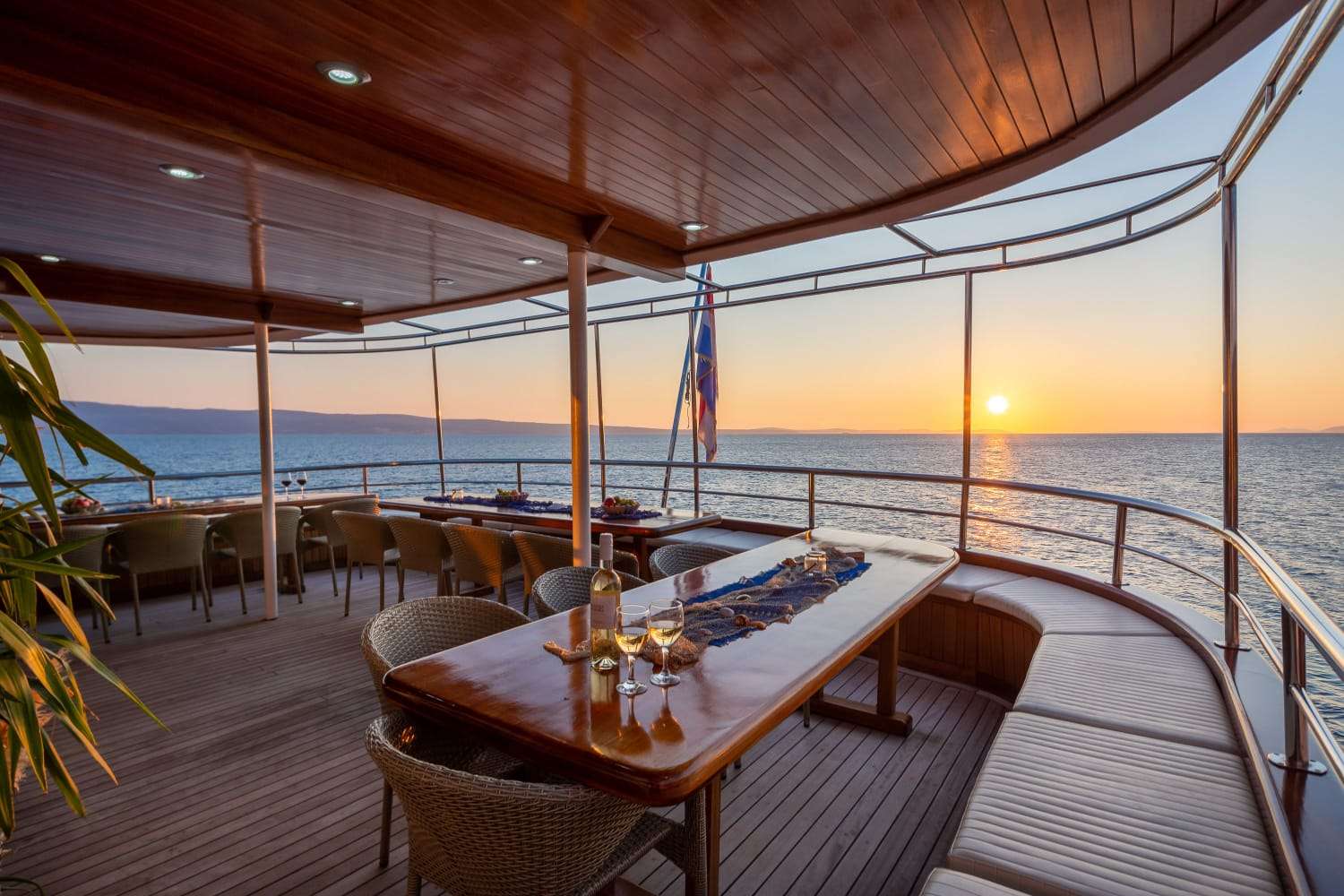 Charter Yacht AMALIA - Custom Motor Yacht 39m - 18 Cabins - Split - Hvar - Dubrovnik - Trogir - Croatia