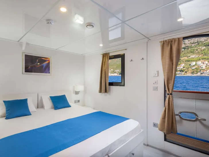 AMALIA Custom Motor Yacht 39m - double cabin AMALIA Custom Motor Yacht 39m - double cabin