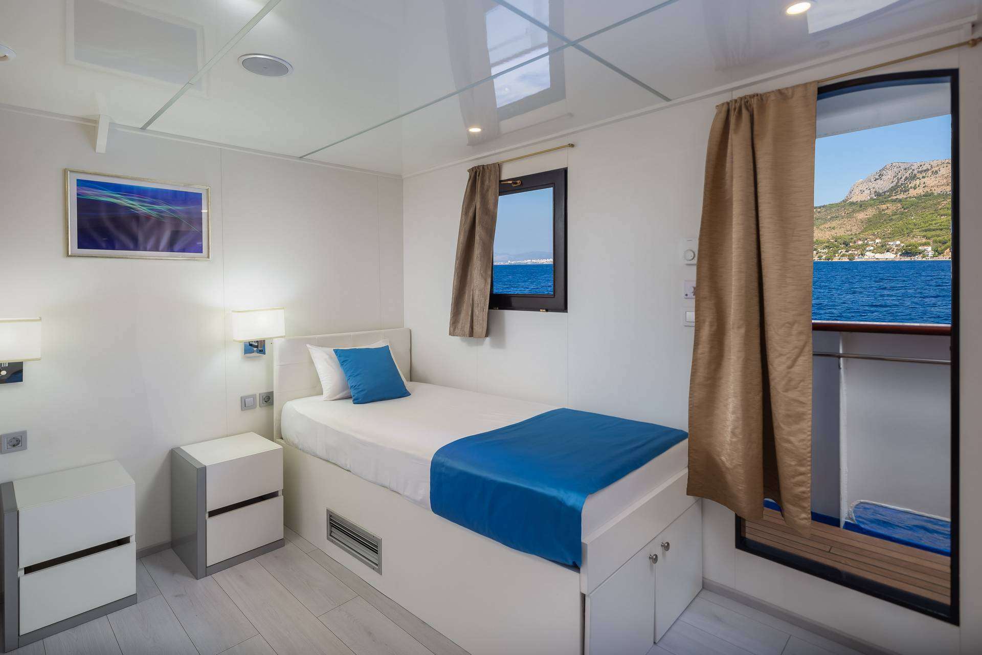 Charter Yacht AMALIA - Custom Motor Yacht 39m - 18 Cabins - Split - Hvar - Dubrovnik - Trogir - Croatia
