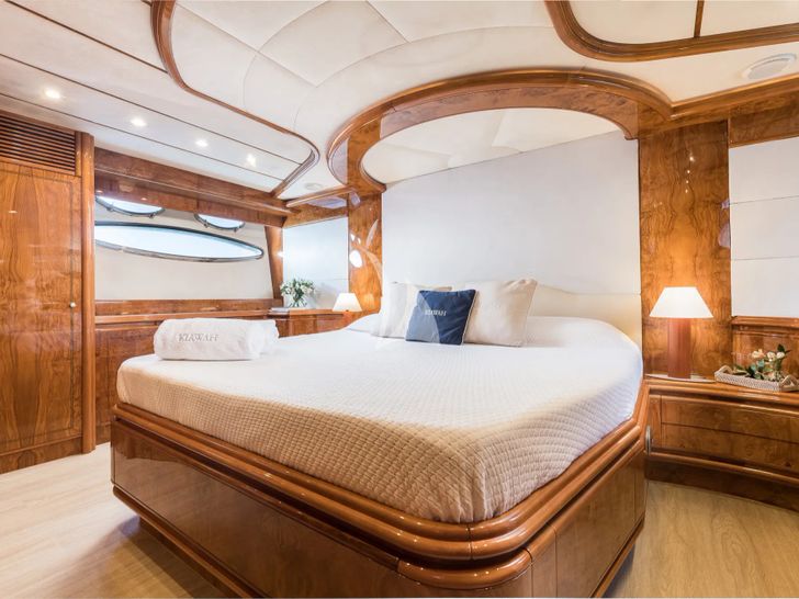 AMANI Astondoa 72 - master cabin AMANI Astondoa 72 - master cabin