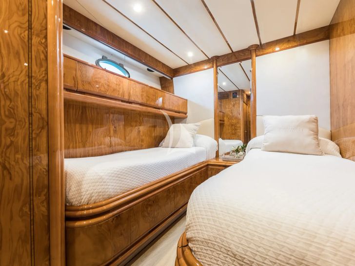 AMANI Astondoa 72 - twin cabin 2 AMANI Astondoa 72 - twin cabin 2