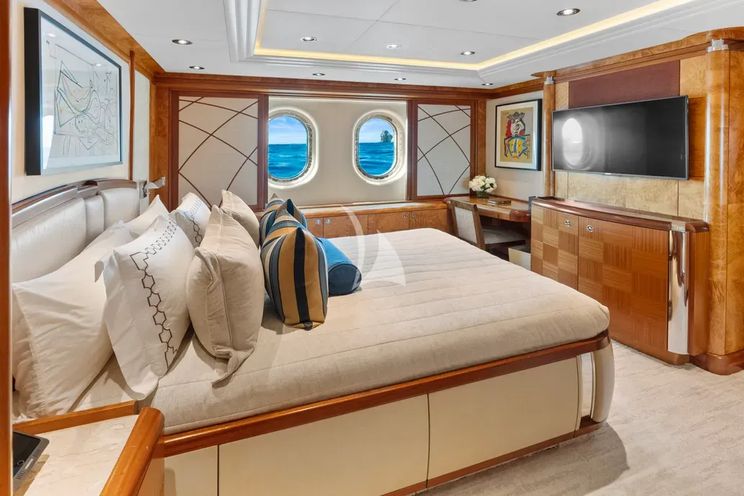 Charter Yacht AMICA MEA - Hakvoort 152 - 5 Cabins - St Martin - St Barths - Leewards - Caribbean