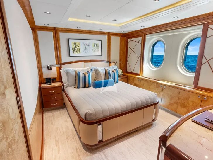 AMICA MEA Hakvoort 152 - VIP cabin 3 AMICA MEA Hakvoort 152 - VIP cabin 3