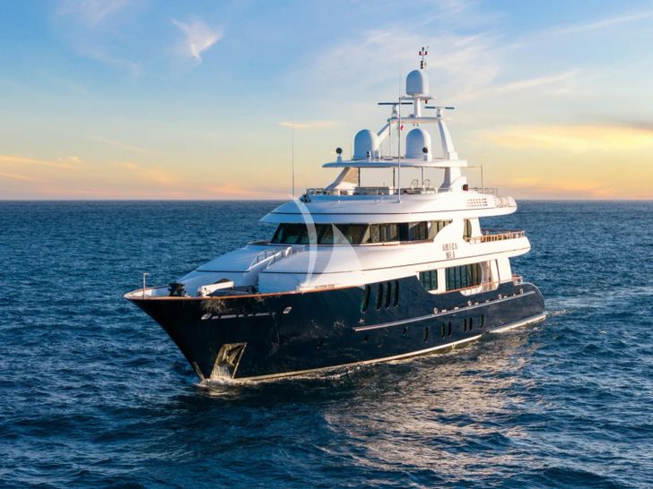 AMICA MEA Hakvoort 152 - cruising AMICA MEA Hakvoort 152 - cruising