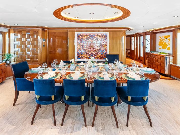 AMICA MEA Hakvoort 152 - main dining area AMICA MEA Hakvoort 152 - main dining area
