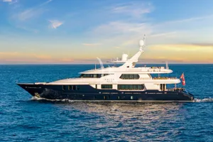 AMICA MEA - Hakvoort 152 - 5 Cabins - St Martin - St Barths - Leewards - Caribbean AMICA MEA - Hakvoort 152 - 5 Cabins - St Martin - St Barths - Leewards - Caribbean