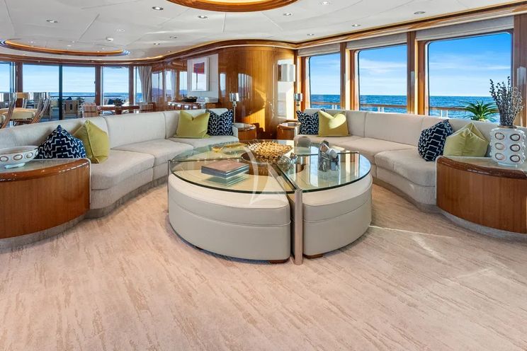 Charter Yacht AMICA MEA - Hakvoort 152 - 5 Cabins - St Martin - St Barths - Leewards - Caribbean