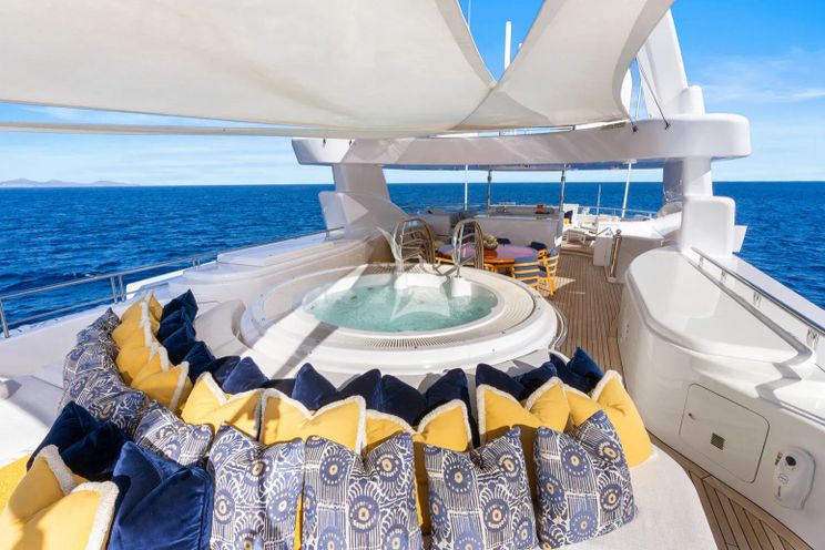Charter Yacht AMICA MEA - Hakvoort 152 - 5 Cabins - St Martin - St Barths - Leewards - Caribbean