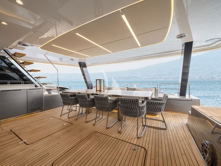 AMILEO Sunreef 70 - aft deck alfresco dining area AMILEO Sunreef 70 - aft deck alfresco dining area