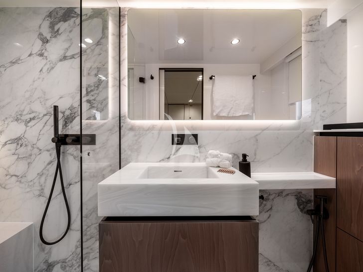 AMILEO Sunreef 70 - guest bathroom AMILEO Sunreef 70 - guest bathroom