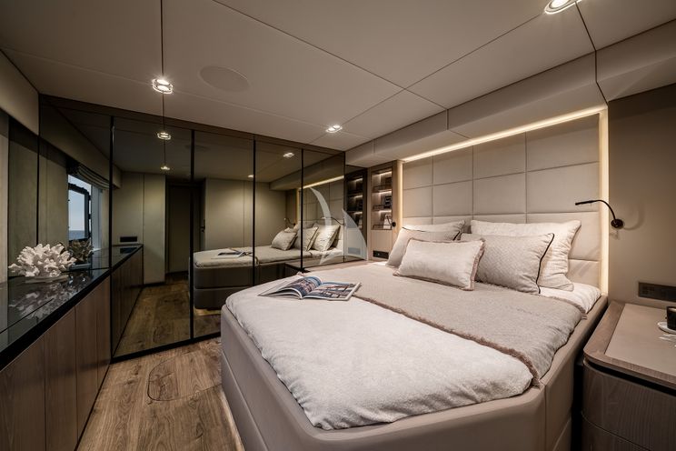 Charter Yacht AMILEO - Sunreef 70 - 4 Cabins - Split - Hvar - Dubrovnik - Croatia
