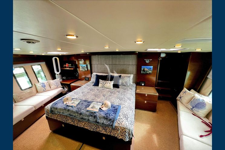 Charter Yacht AMMONITE - Nordhavn Custom 23m - 3 Cabins - Abaco - Nassau - Exumas - Bahamas