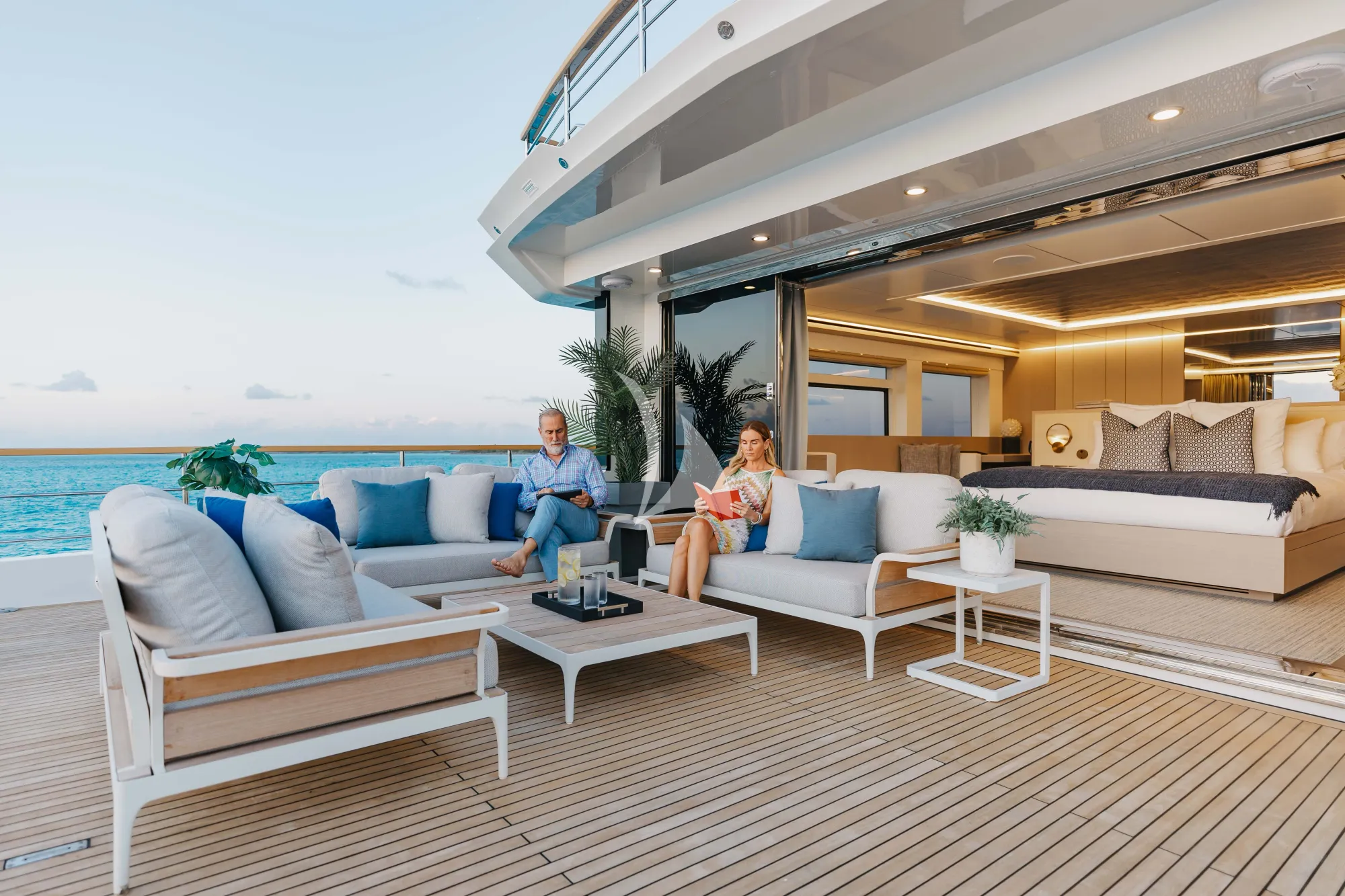 Charter Yacht AMORE - Numarine 37 XP - 6 Cabins - Nassau - Exumas - Bahamas