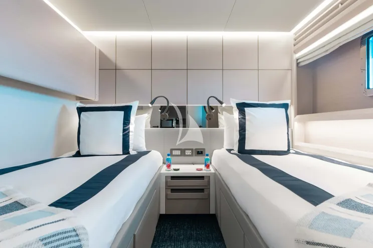 Charter Yacht AMORE - Numarine 37 XP - 6 Cabins - Nassau - Exumas - Bahamas