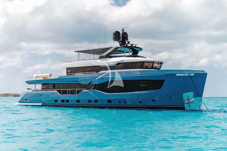 Charter Yacht AMORE - Numarine 37 XP - 6 Cabins - Nassau - Exumas - Bahamas