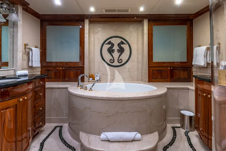 Charter Yacht AMORE - Christensen 157 - 5 Cabins - Mexico - California