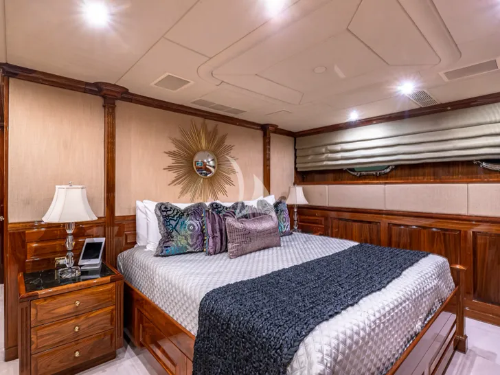 AMORE Christensen 157 - VIP cabin 1 AMORE Christensen 157 - VIP cabin 1