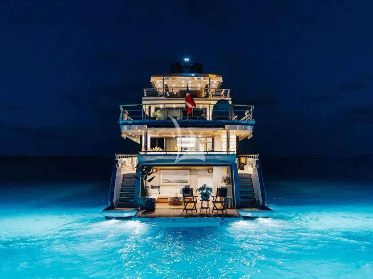 AMORE Numarine 37 XP - aft shot at night AMORE Numarine 37 XP - aft shot at night