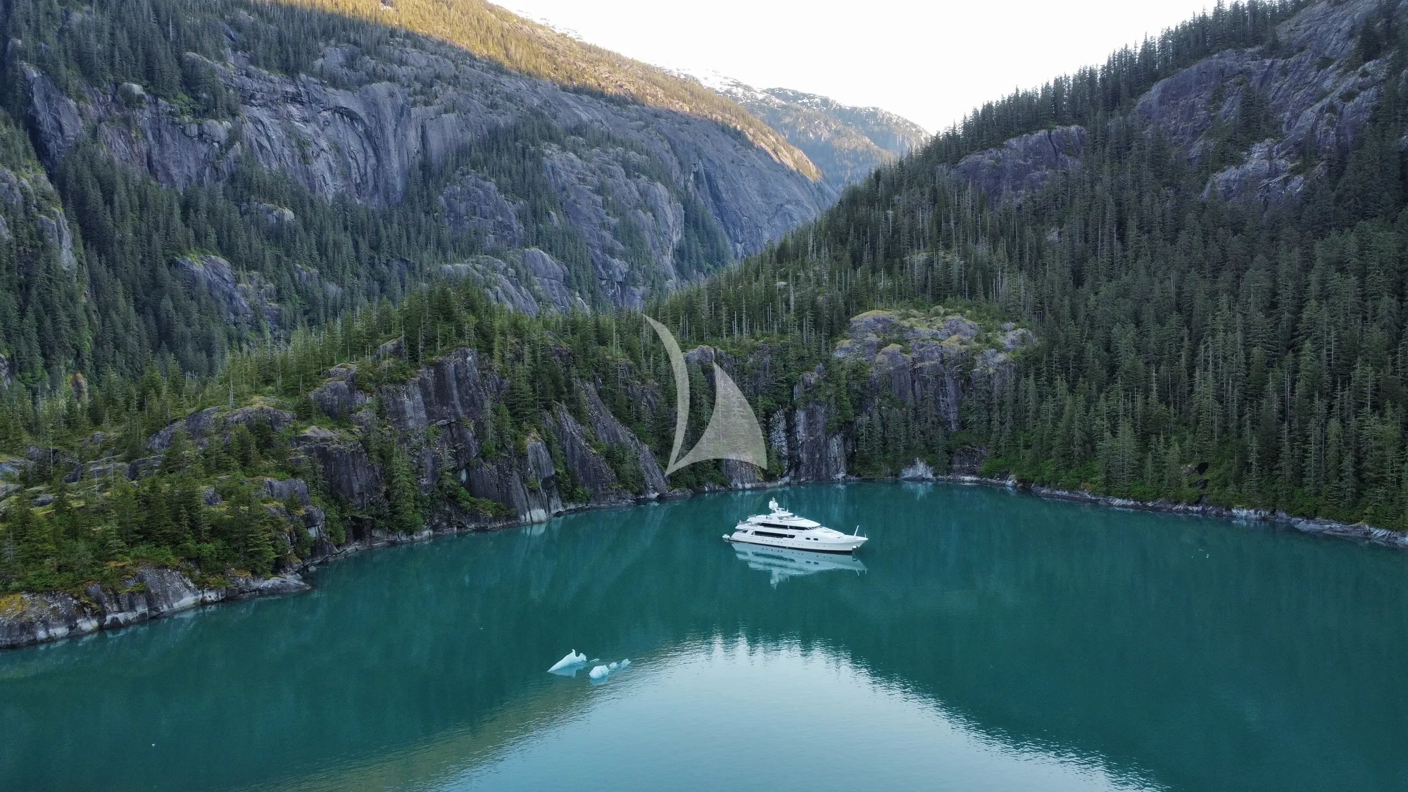 Charter Yacht AMORE - Christensen 157 - 5 Cabins - Mexico - California