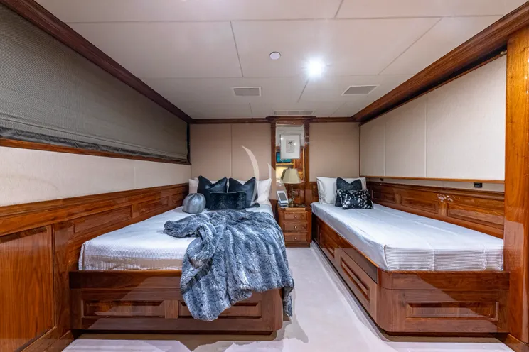 Charter Yacht AMORE - Christensen 157 - 5 Cabins - Mexico - California
