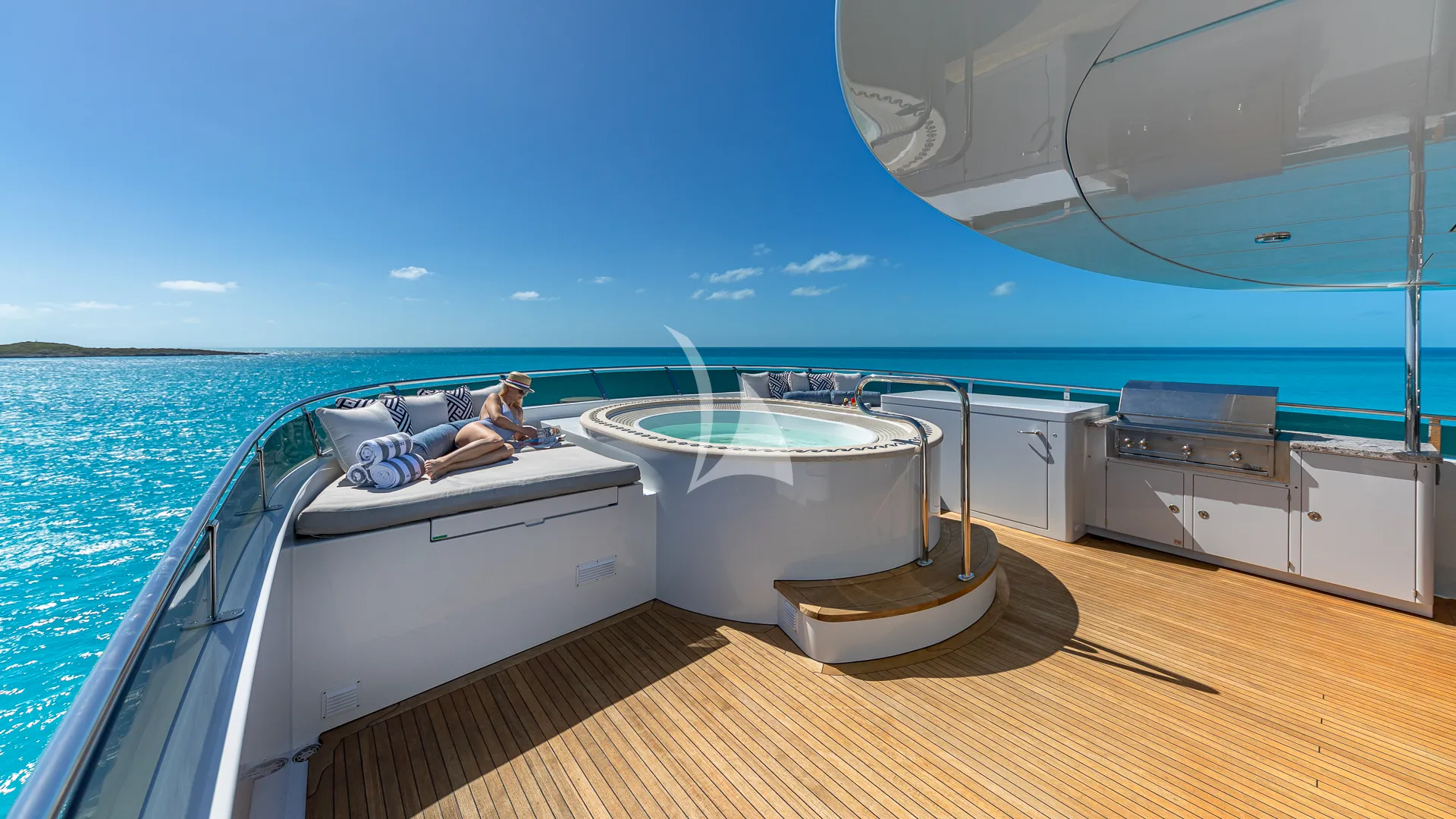 Charter Yacht AMORE - Christensen 157 - 5 Cabins - Mexico - California