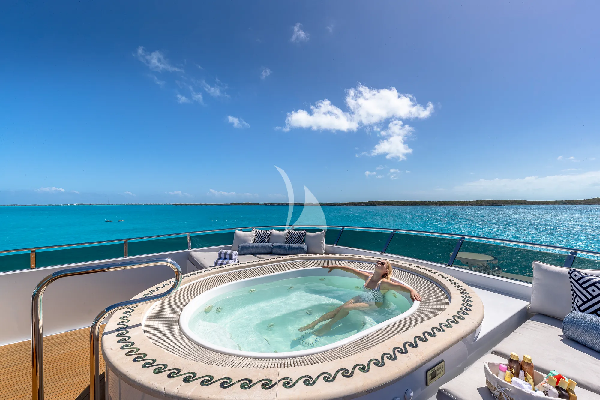 Charter Yacht AMORE - Christensen 157 - 5 Cabins - Mexico - California