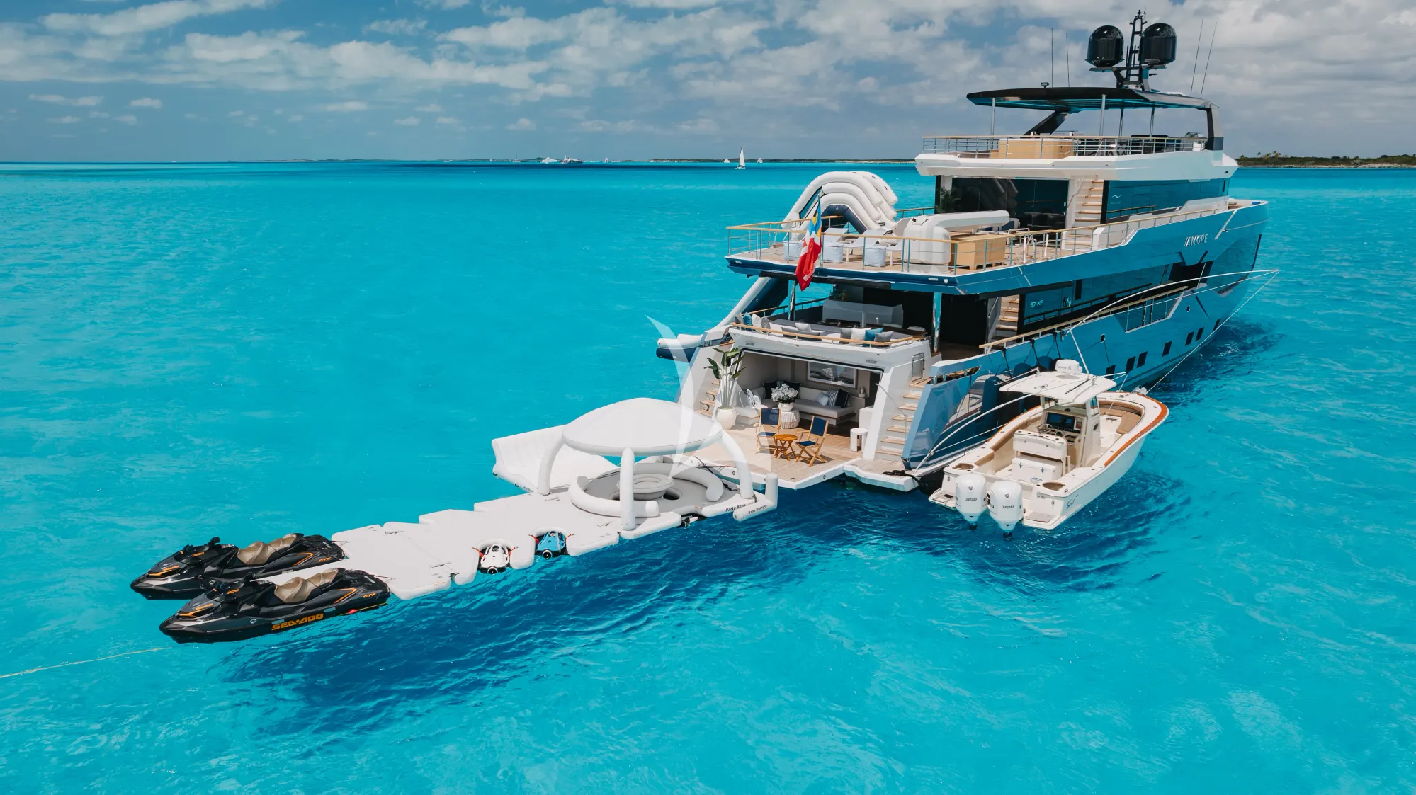 Charter Yacht AMORE - Numarine 37 XP - 6 Cabins - Nassau - Exumas - Bahamas