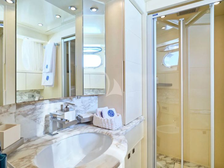 ANASA Maiora 35m - VIP cabin 1 bathroom ANASA Maiora 35m - VIP cabin 1 bathroom