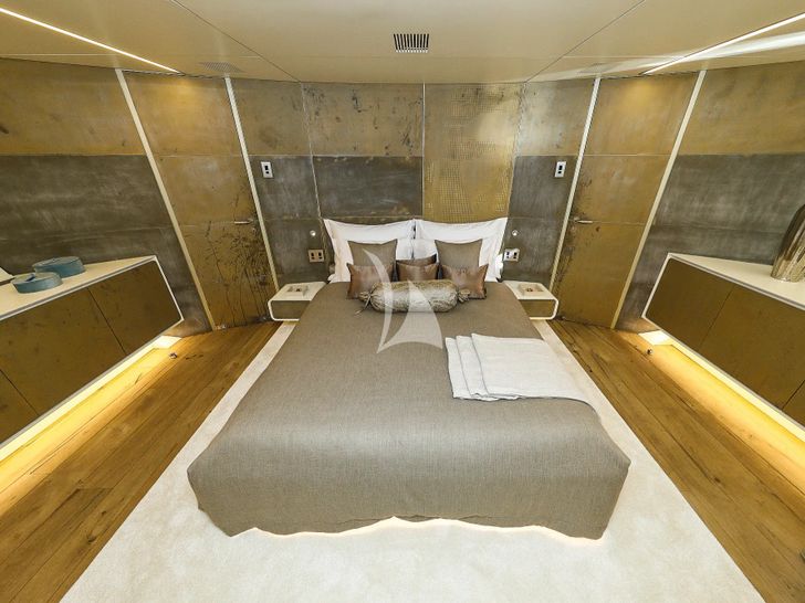 ANAVI Admiral 35 - VIP cabin ANAVI Admiral 35 - VIP cabin