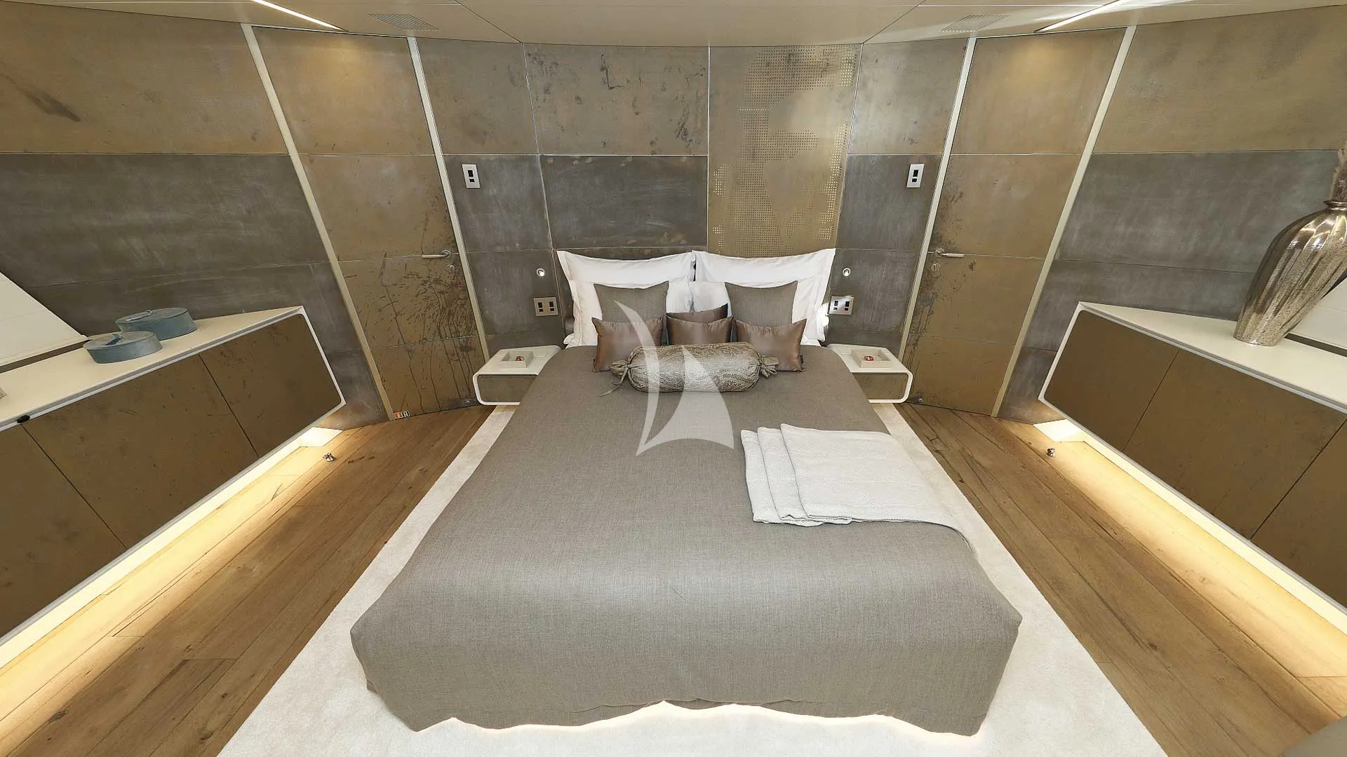 Charter Yacht ANAVI - Admiral 35 - 4 Cabins - San Remo - Liguria - Genoa - La Spezia - Italian Riviera