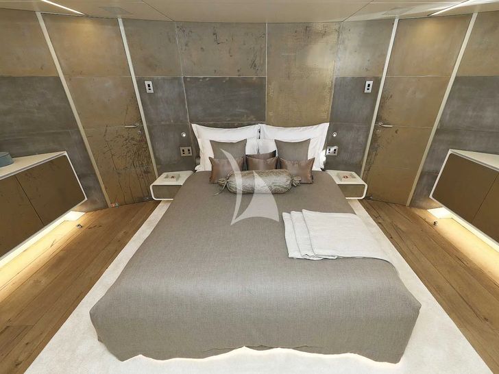 ANAVI Admiral 35 - VIP cabin ANAVI Admiral 35 - VIP cabin