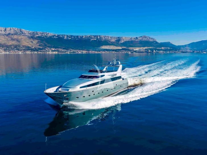 ANAVI Admiral 35 - cruising ANAVI Admiral 35 - cruising