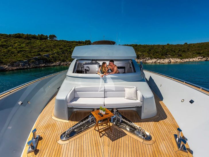 ANAVI Admiral 35 - foredeck gym and seating ANAVI Admiral 35 - foredeck gym and seating