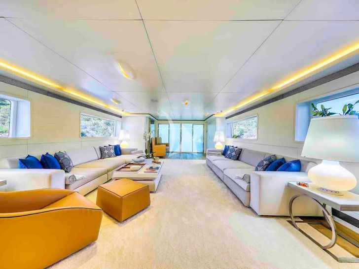 ANAVI Admiral 35 - main saloon lounge ANAVI Admiral 35 - main saloon lounge