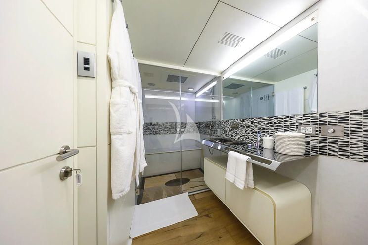 Charter Yacht ANAVI - Admiral 35 - 4 Cabins - San Remo - Liguria - Genoa - La Spezia - Italian Riviera