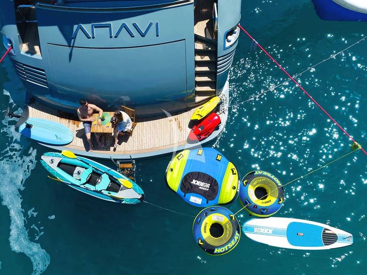 ANAVI Admiral 35 - swim platform with the water toys ANAVI Admiral 35 - swim platform with the water toys