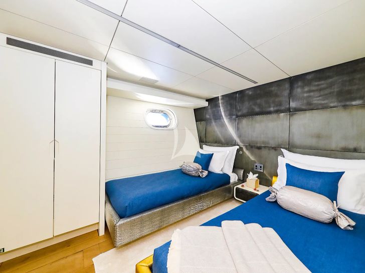 ANAVI Admiral 35 - twin cabin ANAVI Admiral 35 - twin cabin